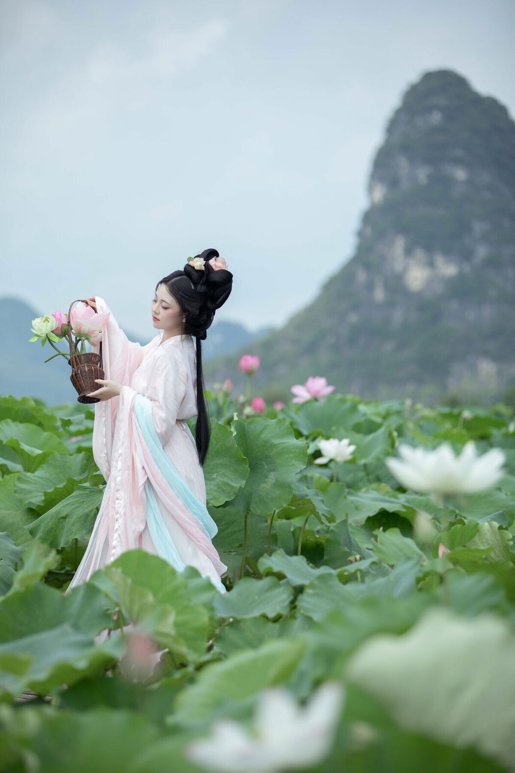 YiTuYu艺图语 Vol.7597 Jin Zou Ba