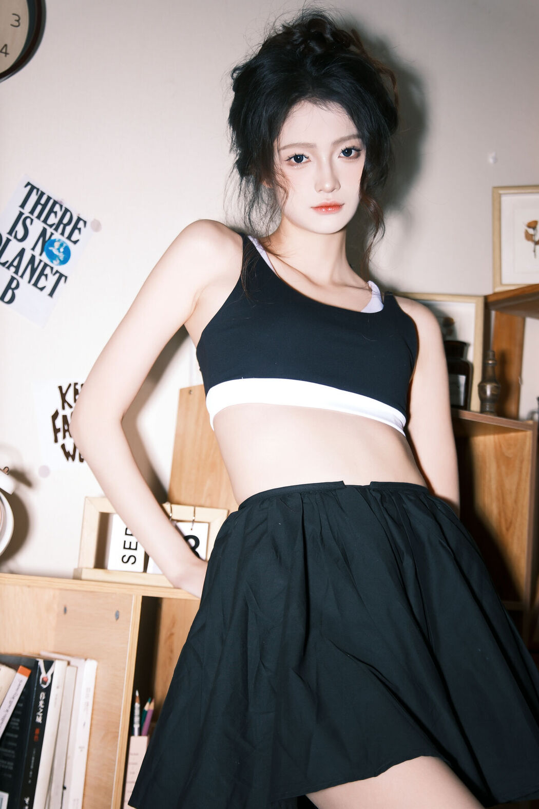 YiTuYu艺图语 Vol.7622 Xiao Dai Tong Xue