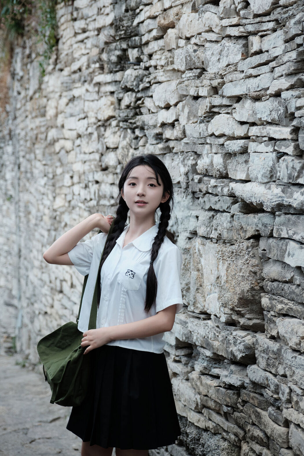 YiTuYu艺图语 Vol.7563 Min Zui Xiao Mo Xuan
