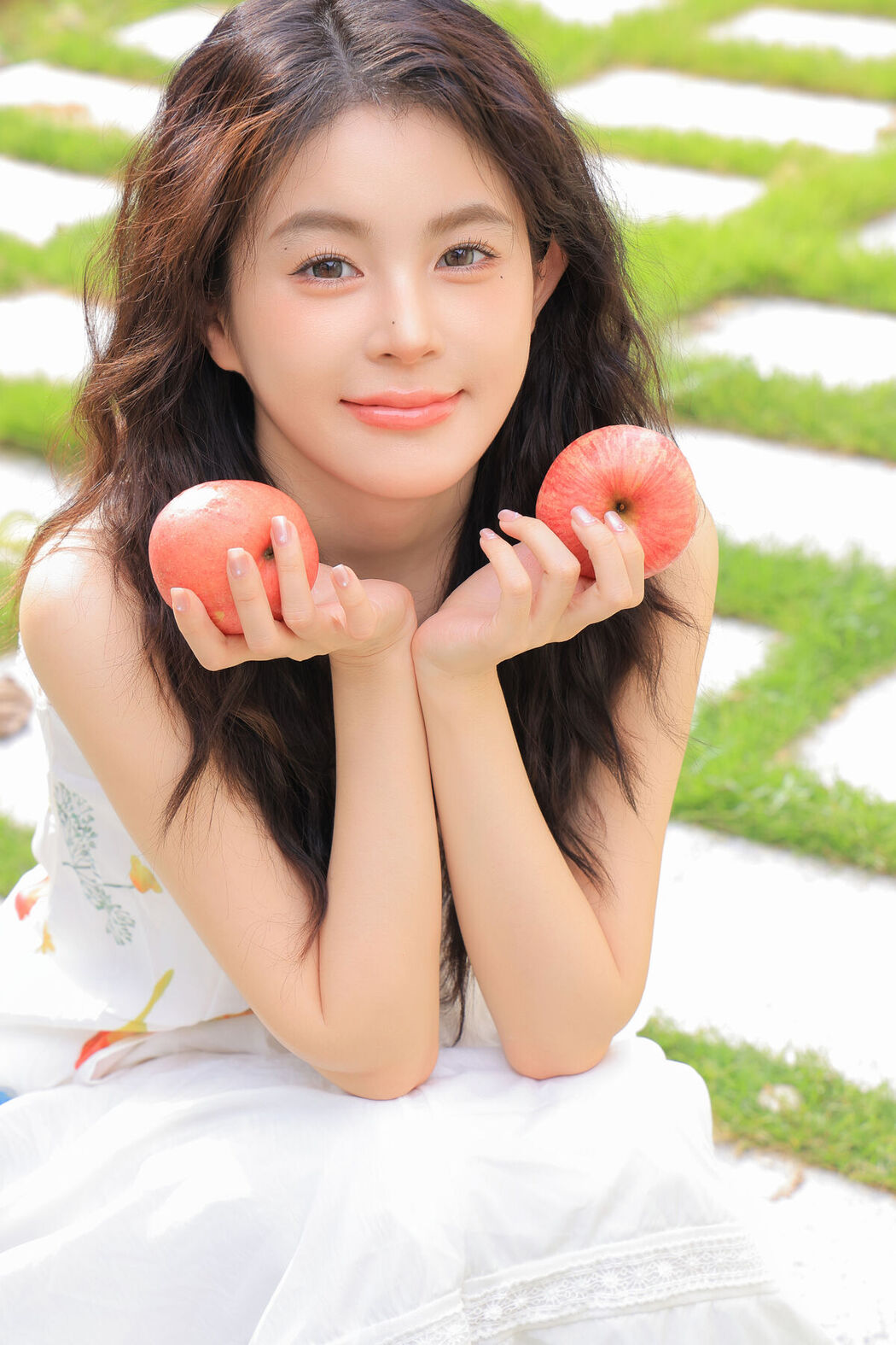 YiTuYu艺图语 Vol.7582 Luo Xin Xin