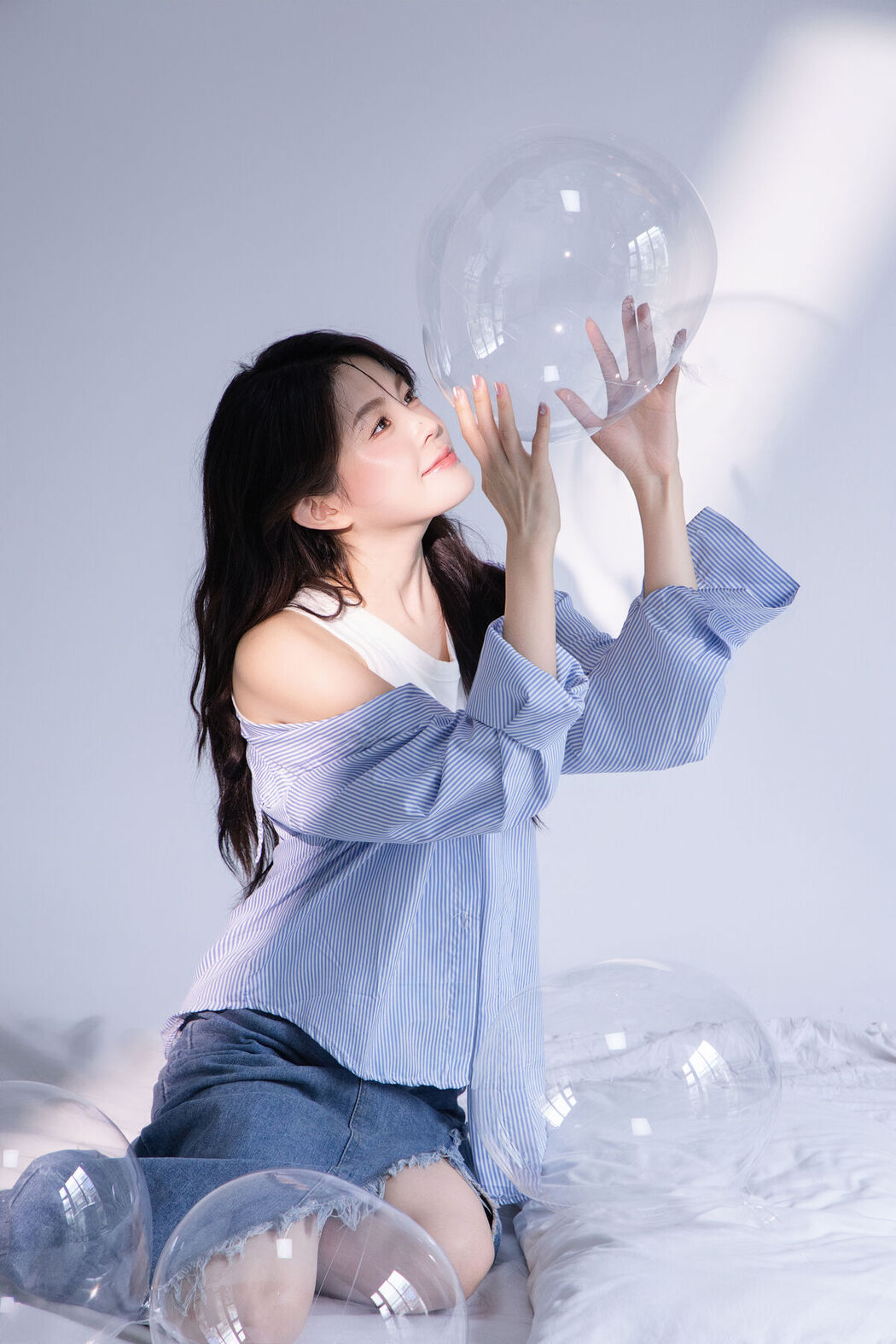 YiTuYu艺图语 Vol.7596 Luo Xin Xin