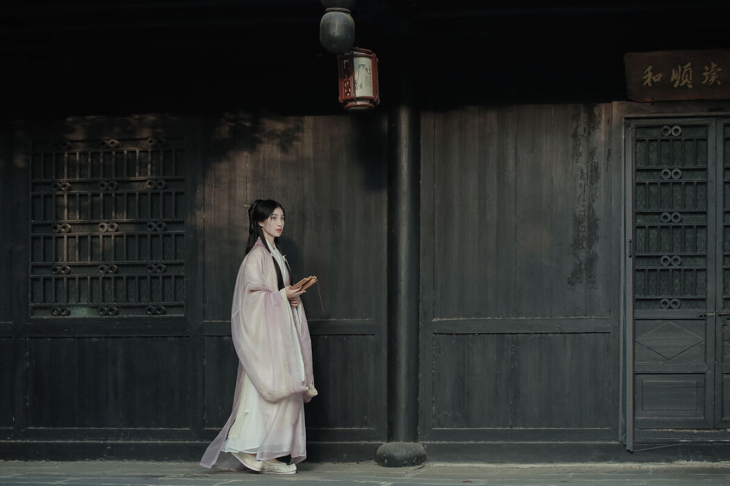 YiTuYu艺图语 Vol.7575 Tang Tang