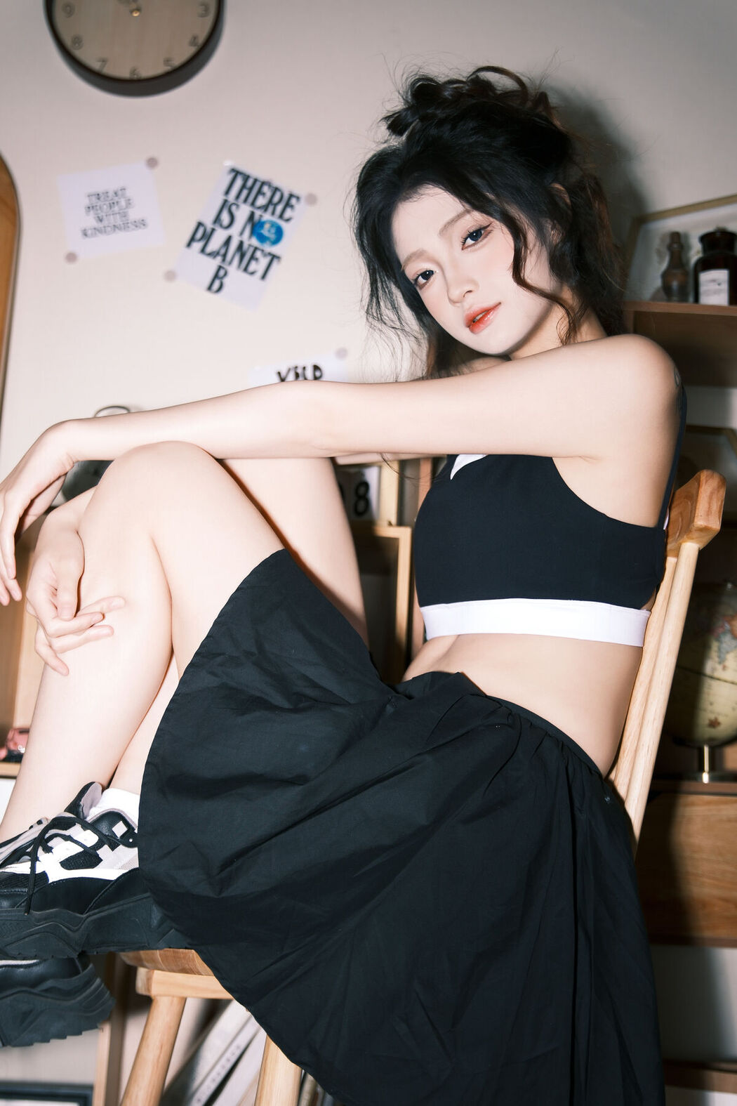 YiTuYu艺图语 Vol.7622 Xiao Dai Tong Xue