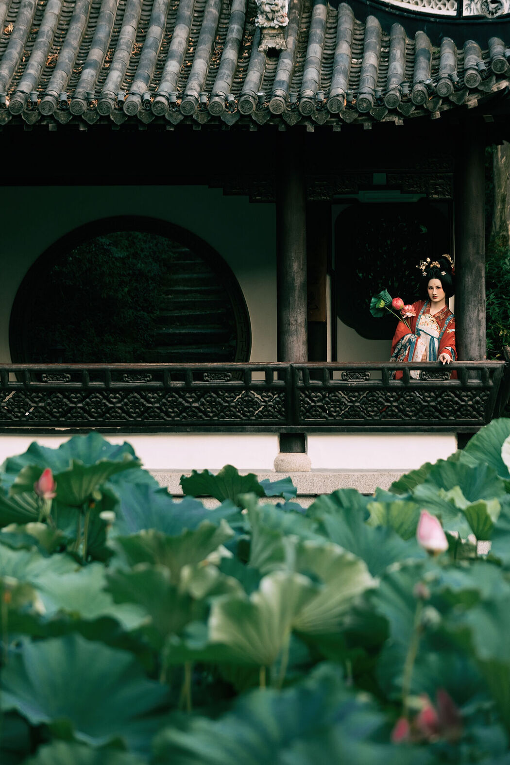 YiTuYu艺图语 Vol.7612 Shi Shi Kiki