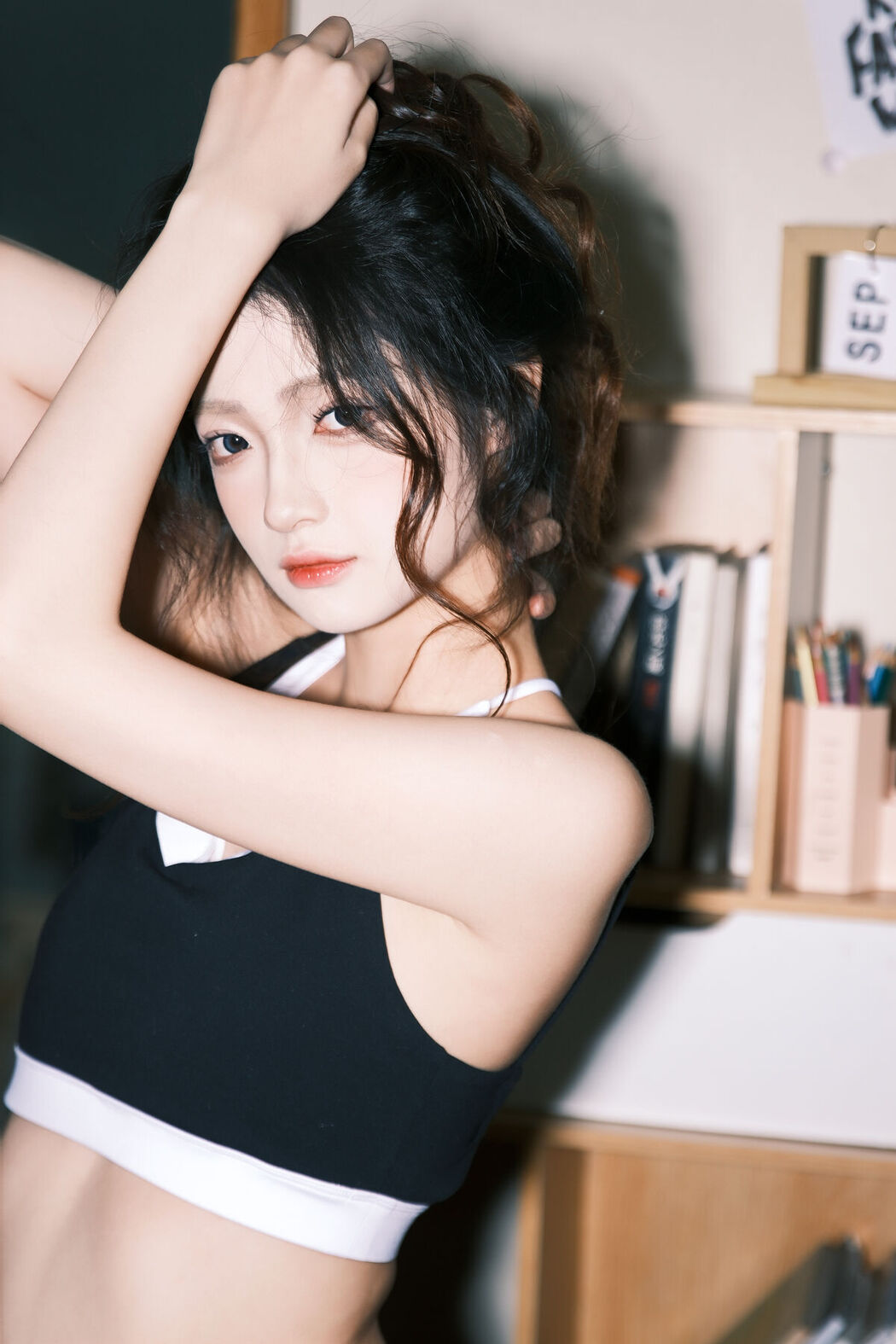 YiTuYu艺图语 Vol.7622 Xiao Dai Tong Xue