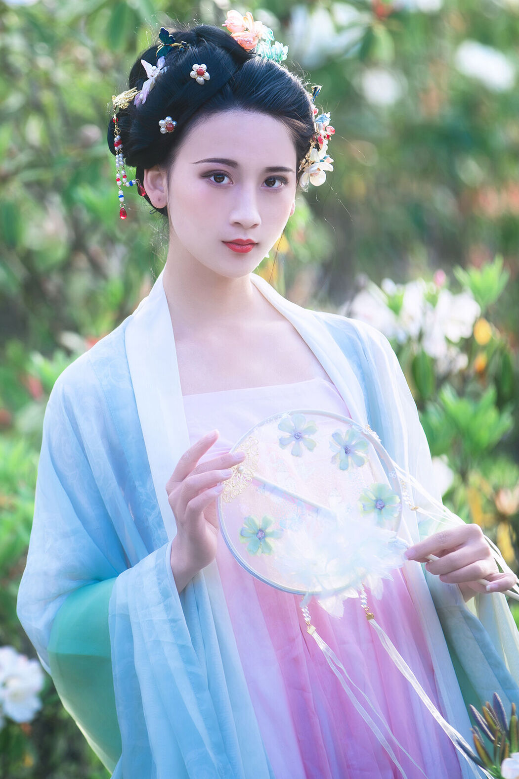 YiTuYu艺图语 Vol.7580 Ban Xia Xia Xia Cover Photo