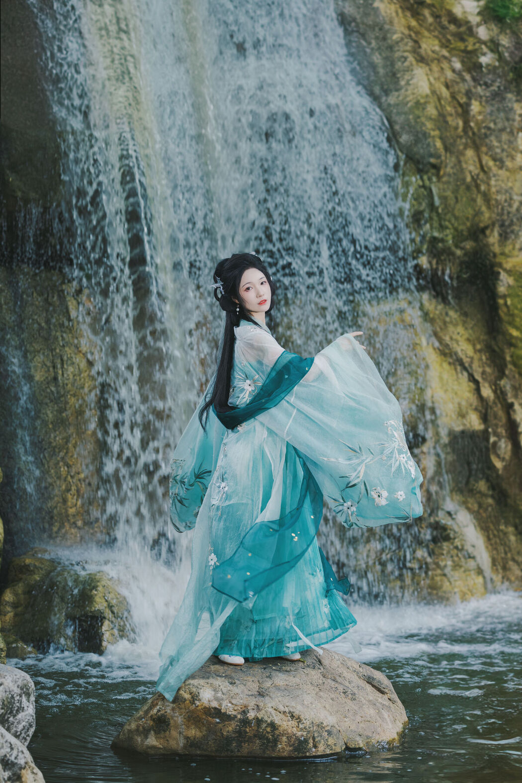 YiTuYu艺图语 Vol.7573 Rui Xue Mizuyuki