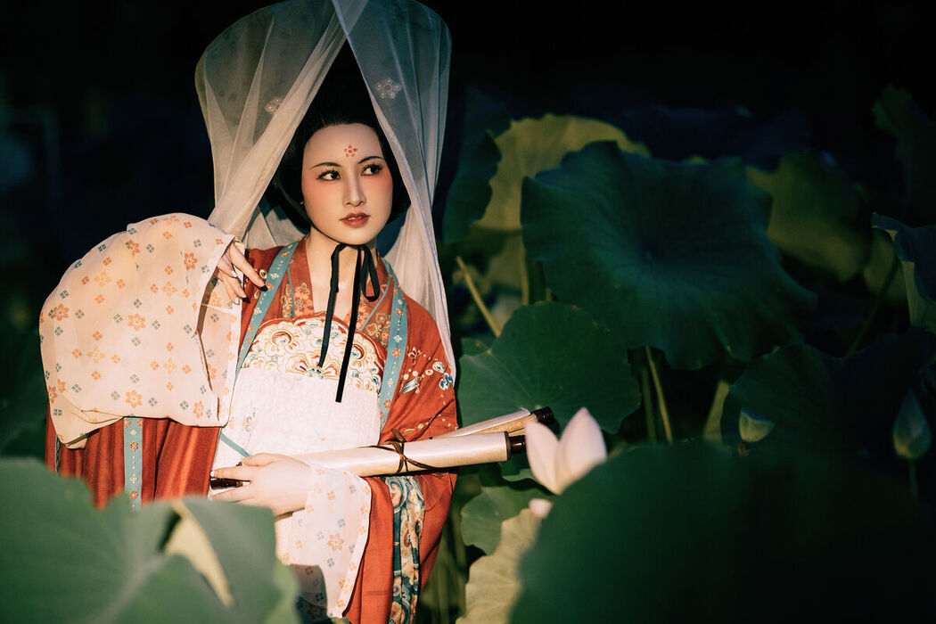 YiTuYu艺图语 Vol.7612 Shi Shi Kiki