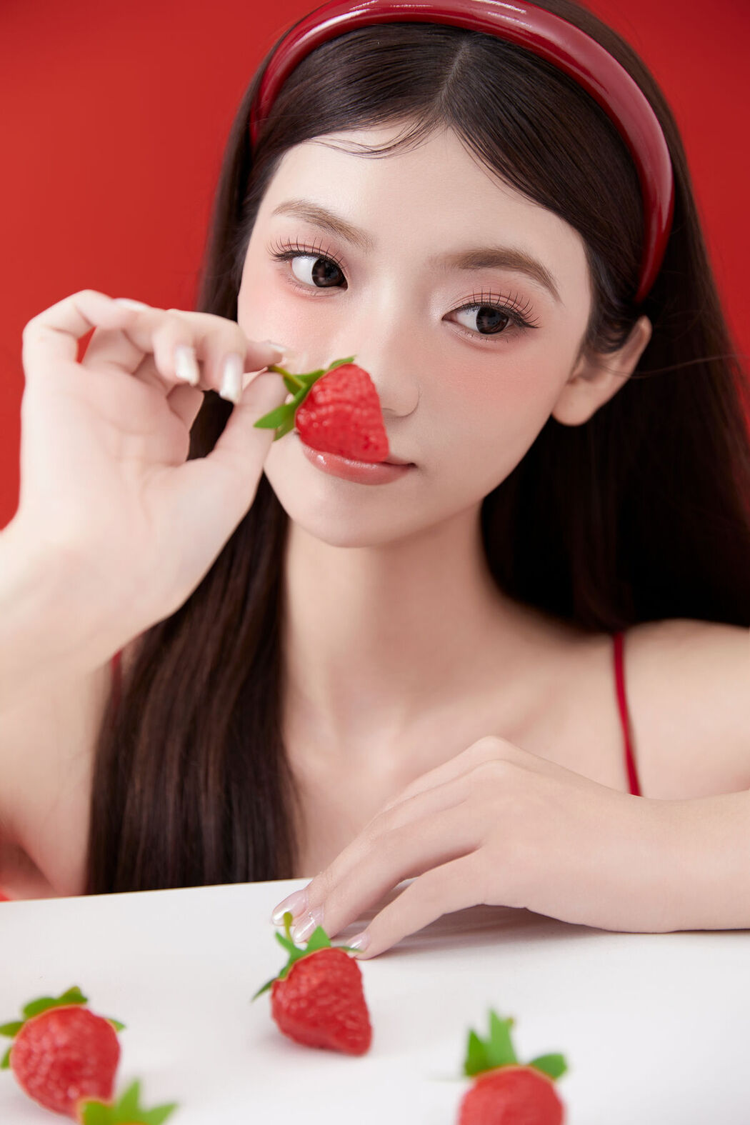 YiTuYu艺图语 Vol.7585 Ke Ai Ya Ya Zi