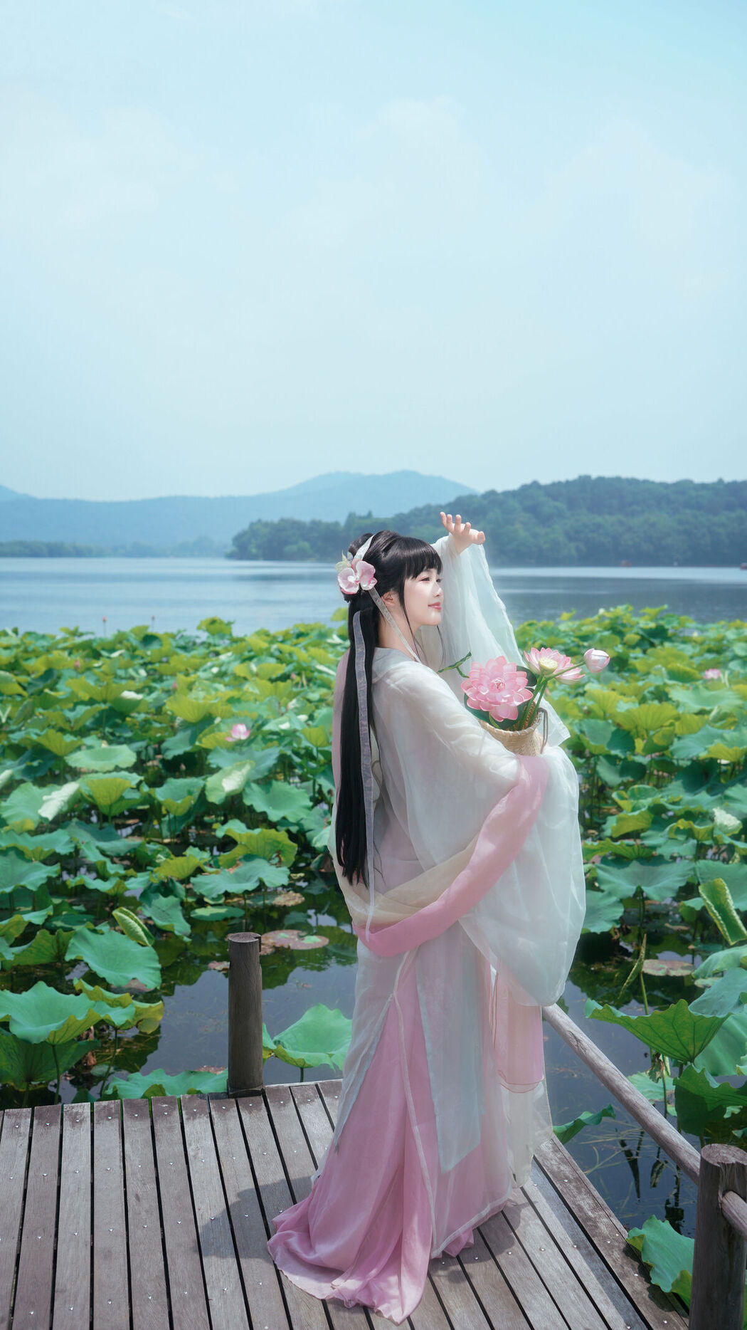 YiTuYu艺图语 Vol.7561 Yu Kimi