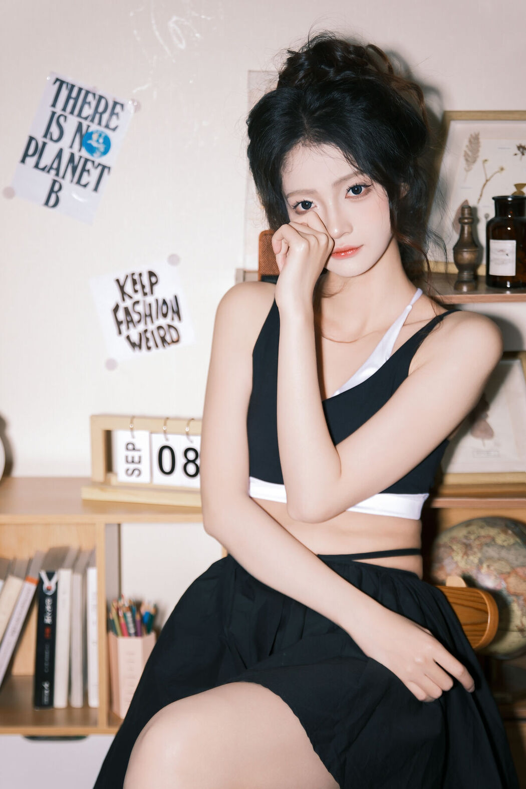 YiTuYu艺图语 Vol.7622 Xiao Dai Tong Xue