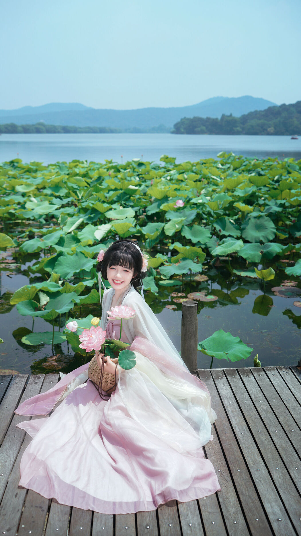 YiTuYu艺图语 Vol.7561 Yu Kimi