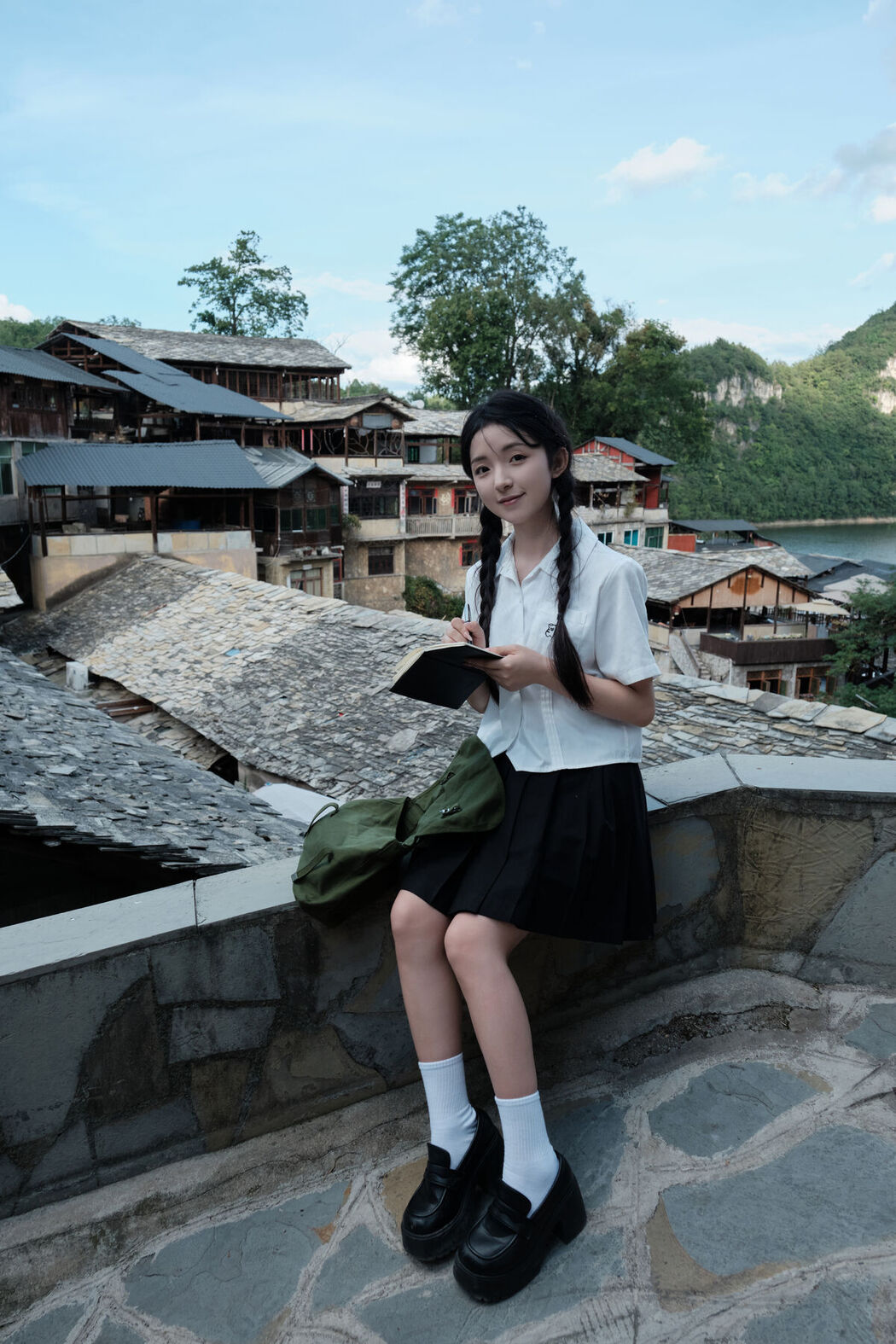 YiTuYu艺图语 Vol.7563 Min Zui Xiao Mo Xuan