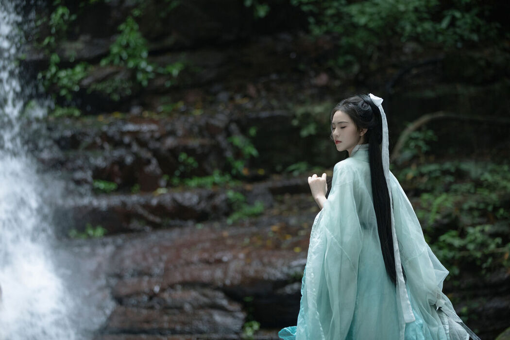 YiTuYu艺图语 Vol.7592 Ling Ling