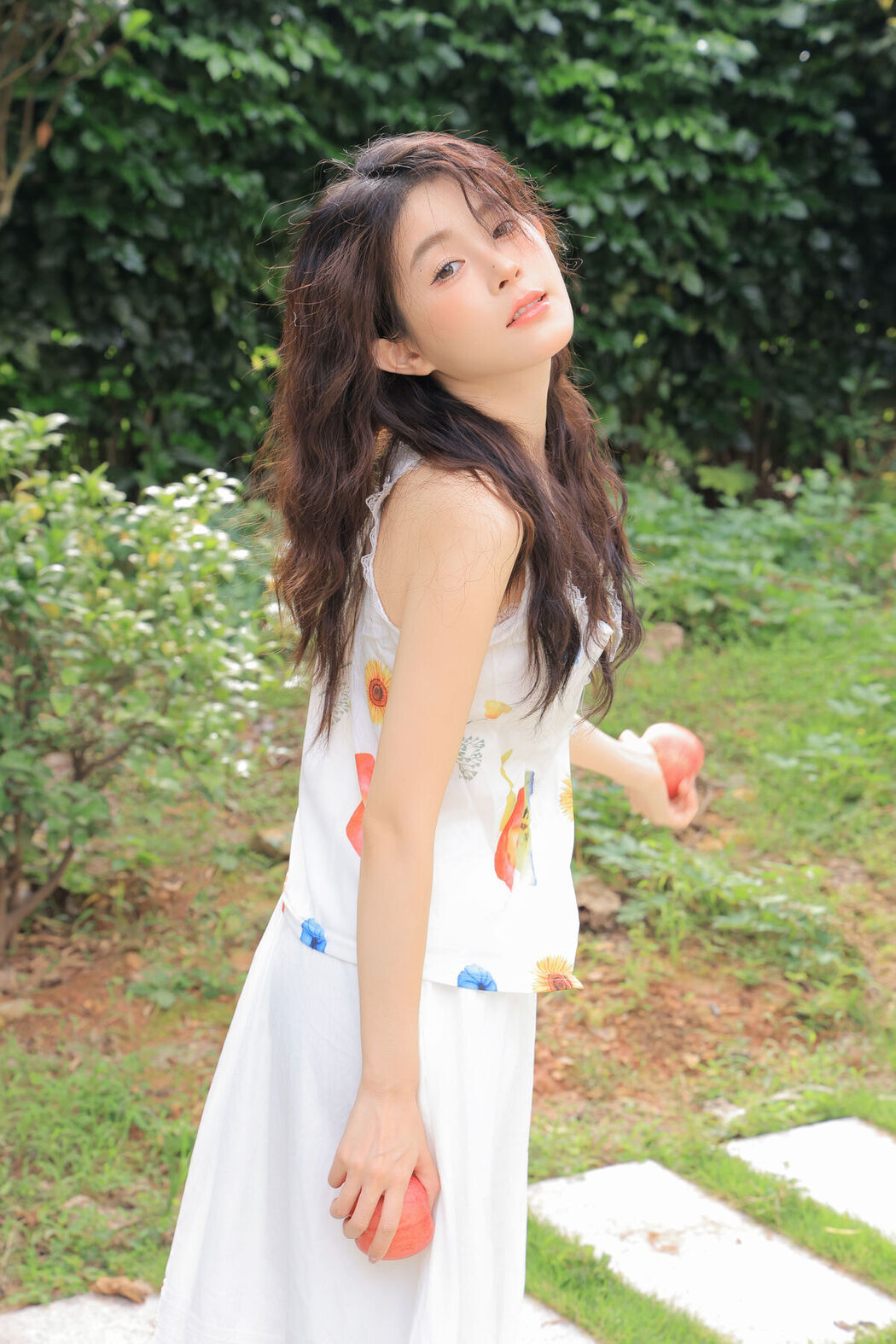 YiTuYu艺图语 Vol.7582 Luo Xin Xin