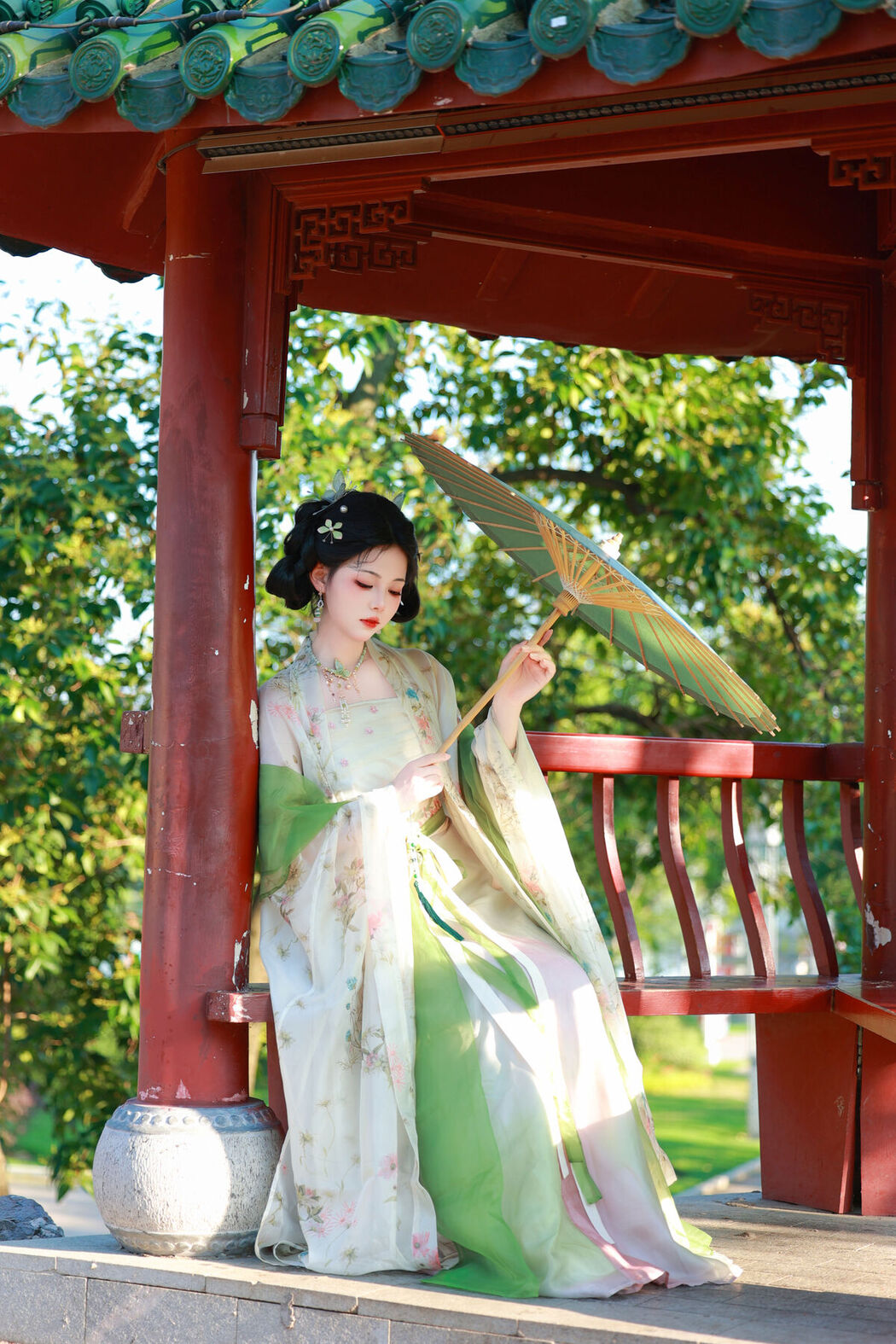 YiTuYu艺图语 Vol.7579 Yu Xiao Li Lili