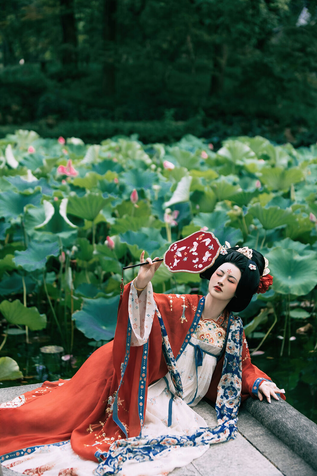 YiTuYu艺图语 Vol.7612 Shi Shi Kiki