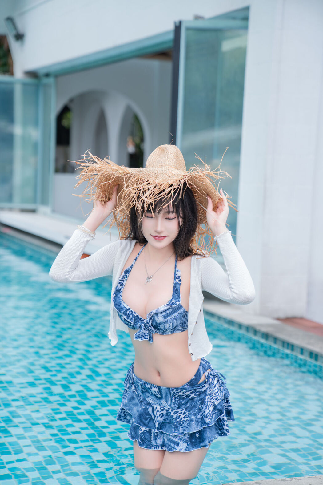 YiTuYu艺图语 Vol.7611 Ai Chi Dan Gao De Xiao Yin