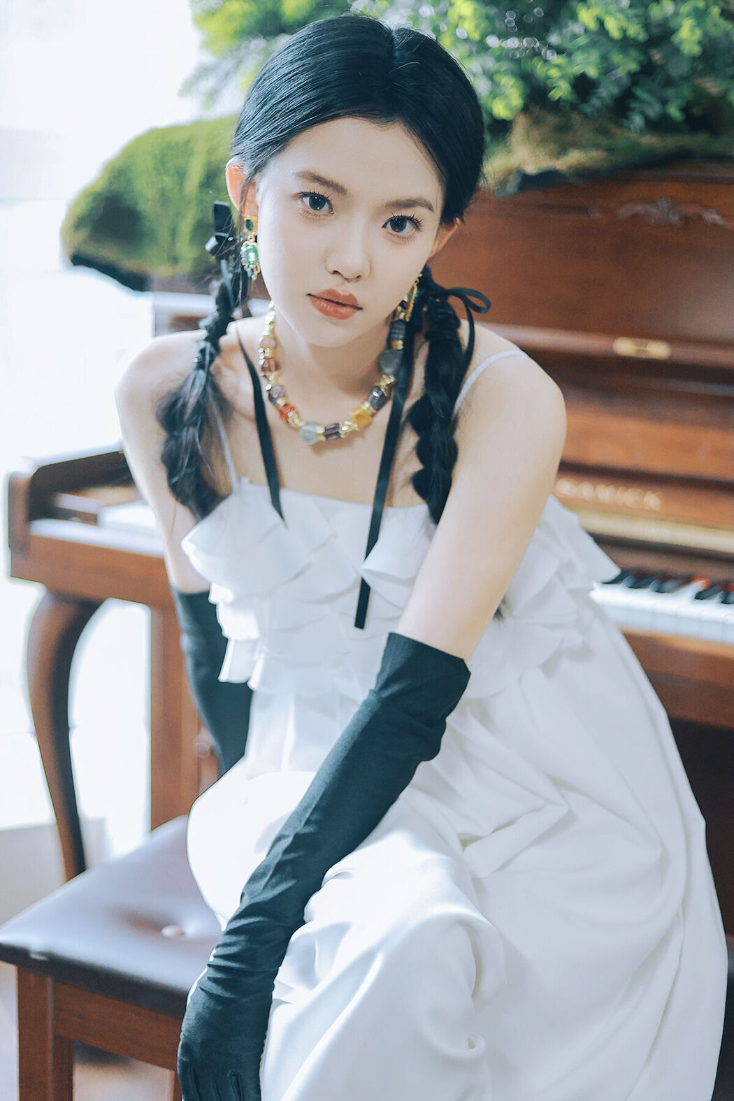 YiTuYu艺图语 Vol.7567 Lu Lu Cover Photo