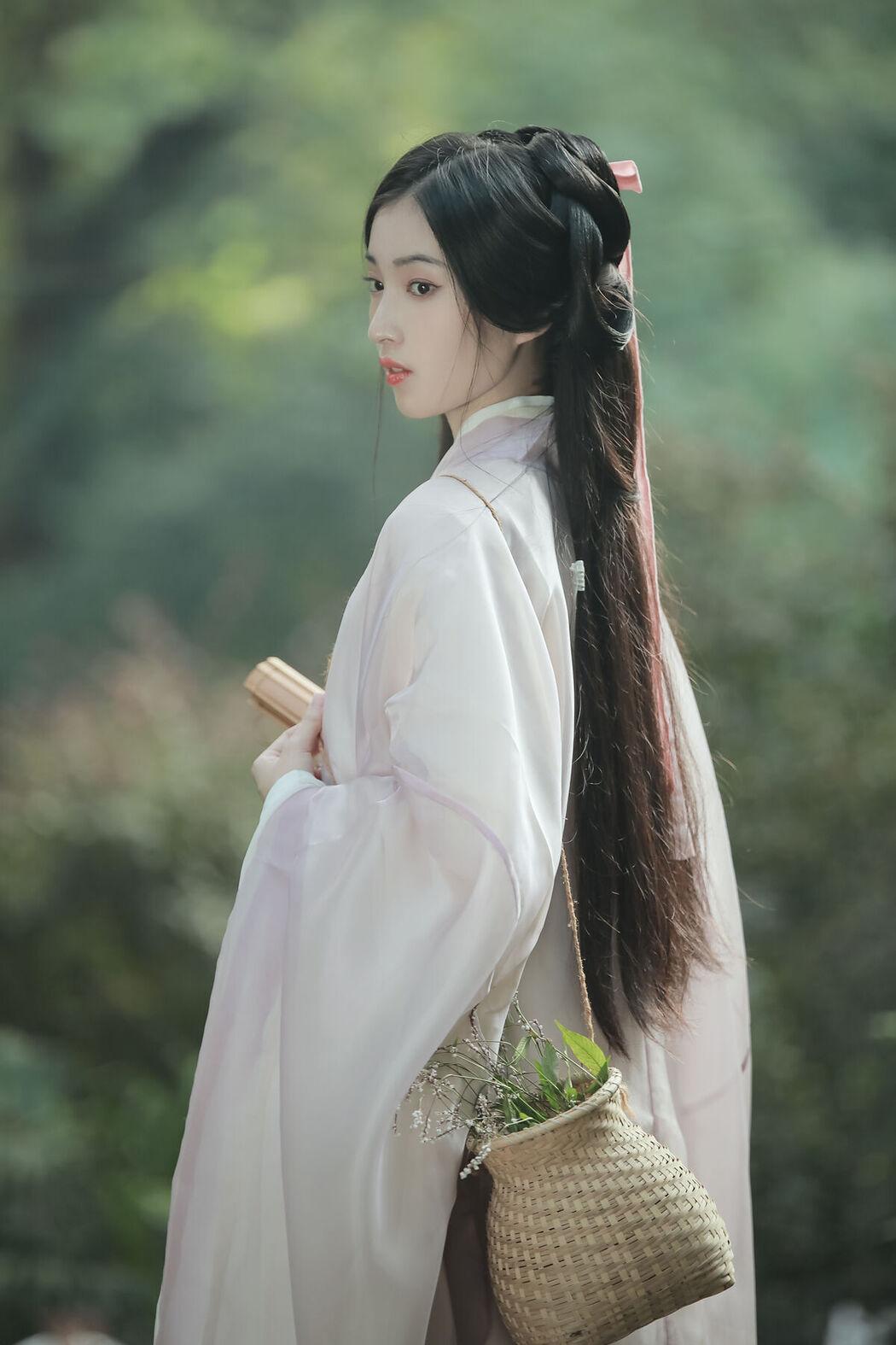 YiTuYu艺图语 Vol.7575 Tang Tang