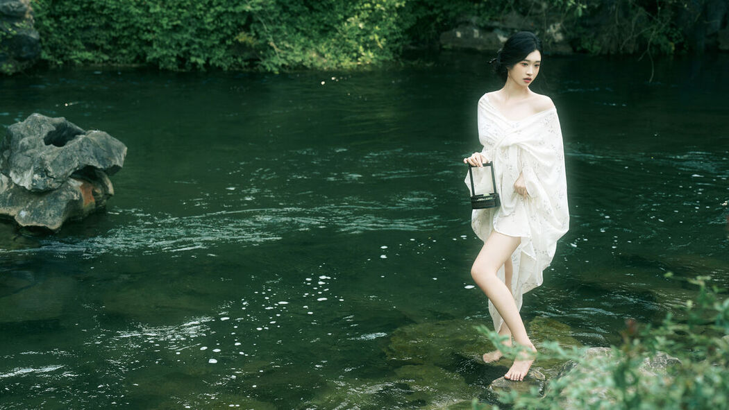 YiTuYu艺图语 Vol.7554 Si Si Li