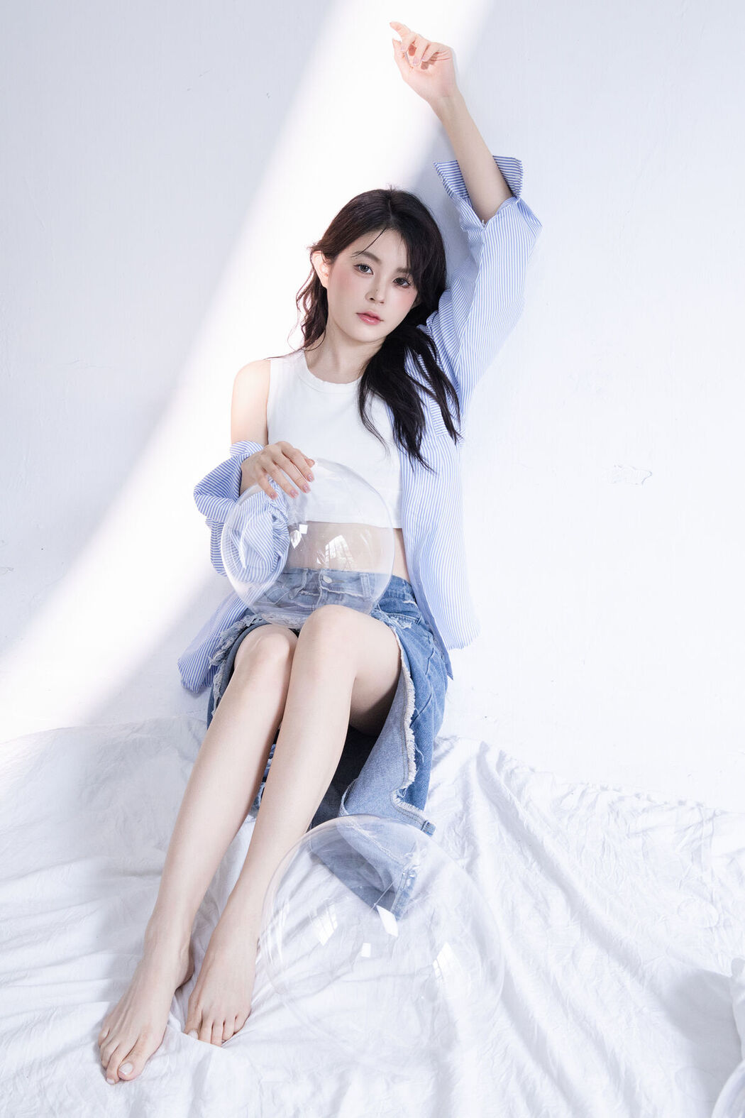 YiTuYu艺图语 Vol.7596 Luo Xin Xin