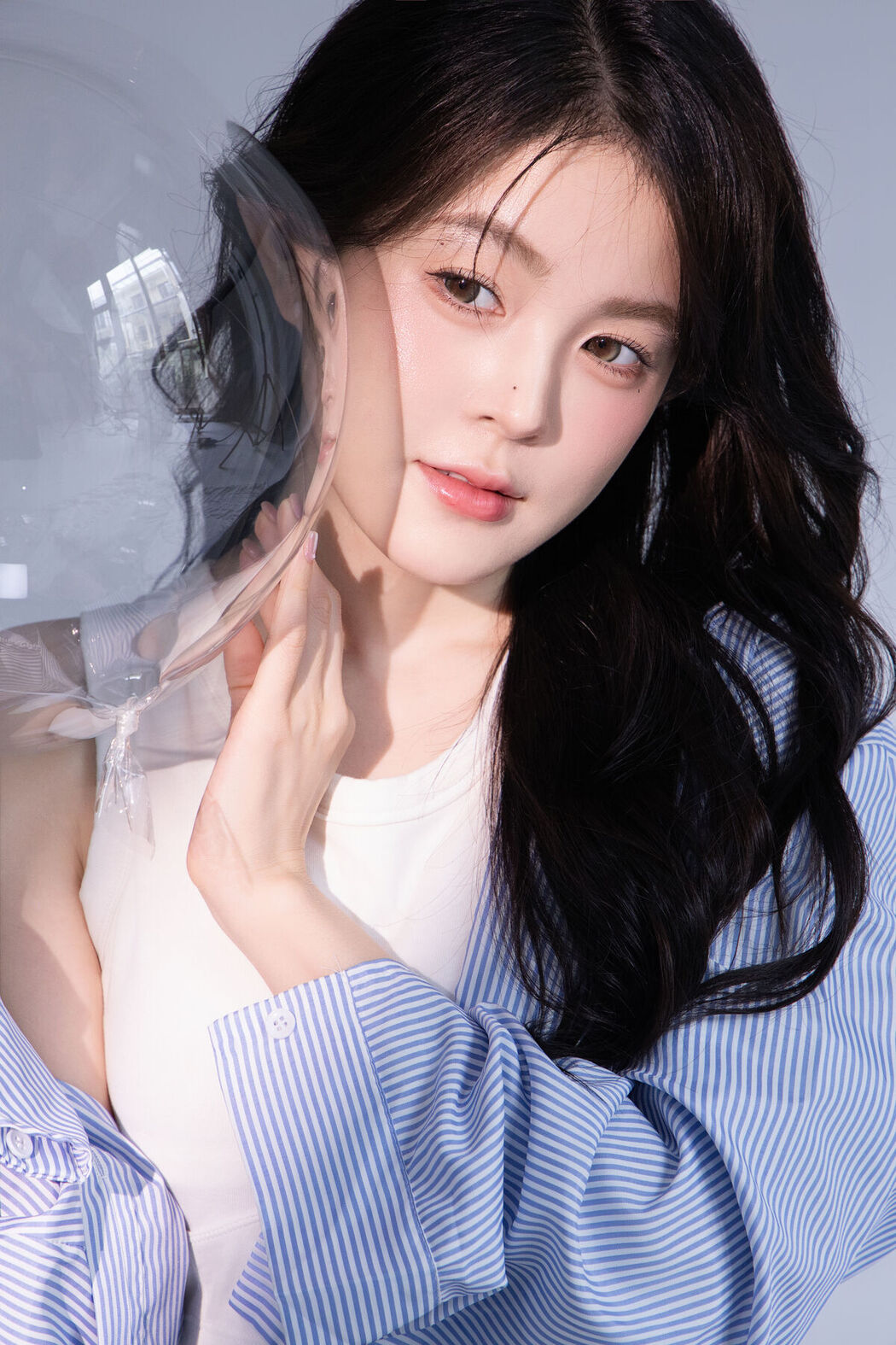 YiTuYu艺图语 Vol.7596 Luo Xin Xin