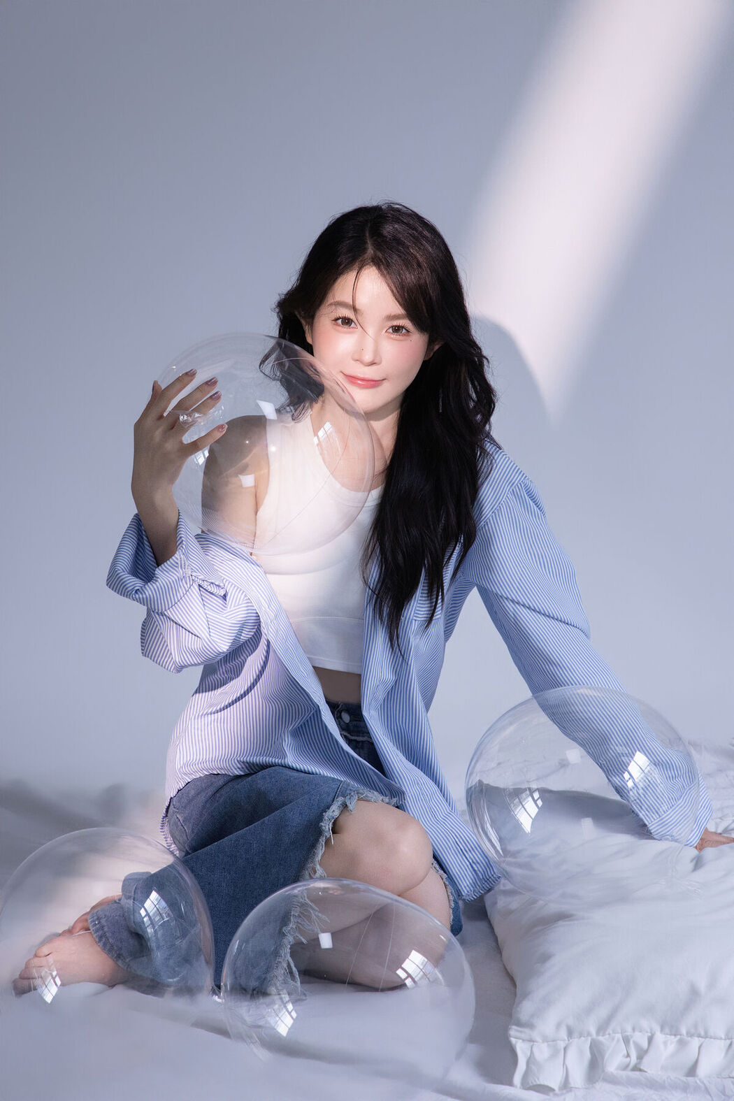 YiTuYu艺图语 Vol.7596 Luo Xin Xin