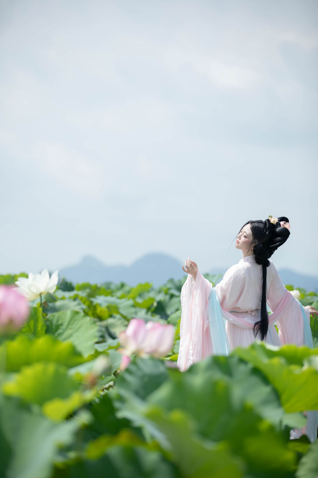 YiTuYu艺图语 Vol.7597 Jin Zou Ba