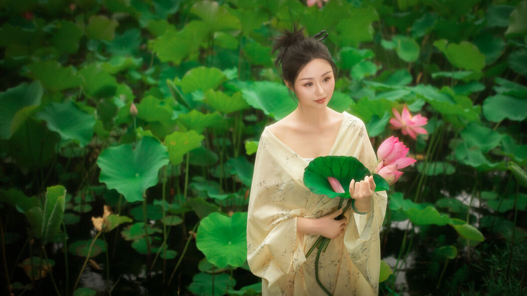 YiTuYu艺图语 Vol.7568 Er Shi Si Shi