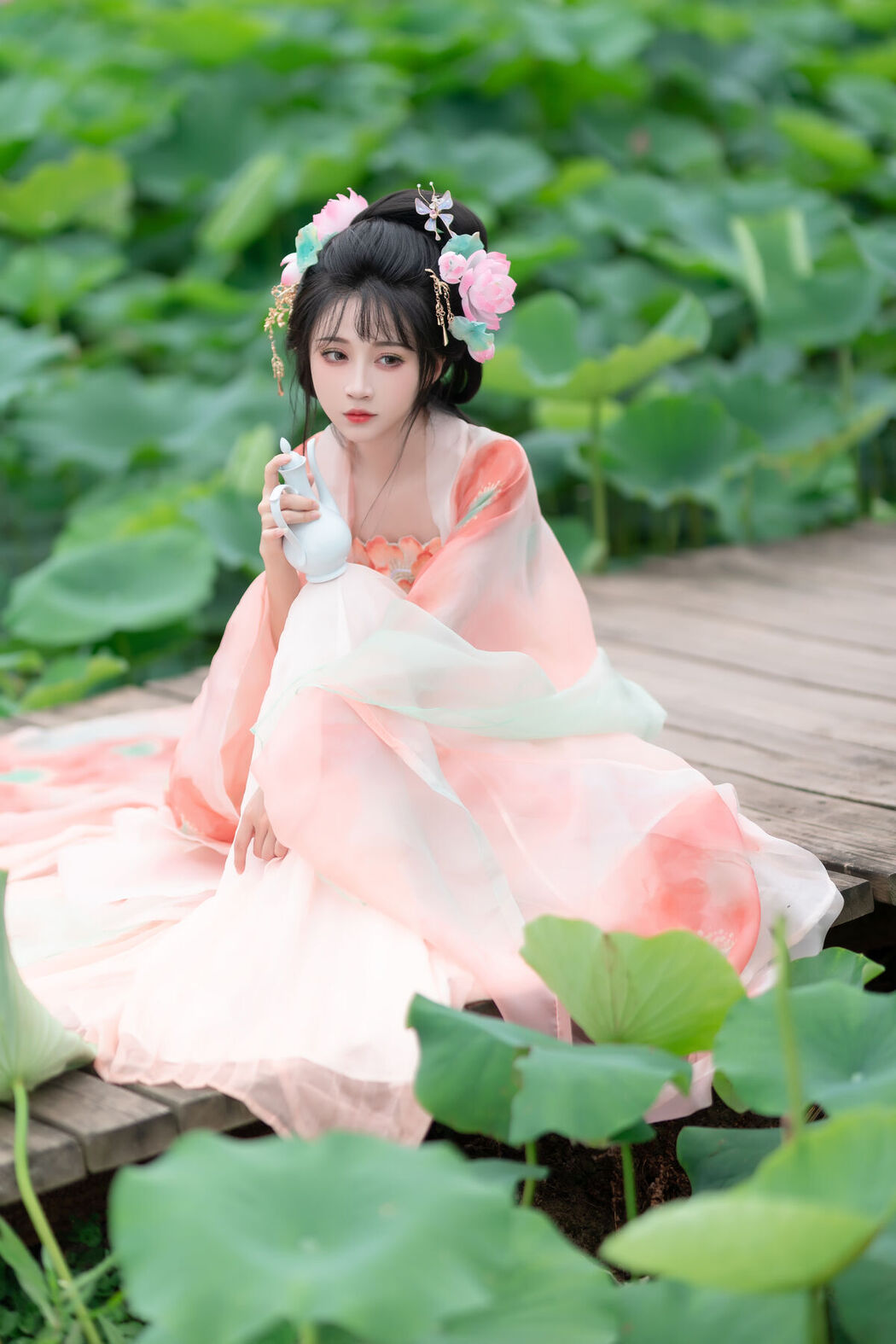YiTuYu艺图语 Vol.7685 Qi Luo Sheng De Xiao Su Su