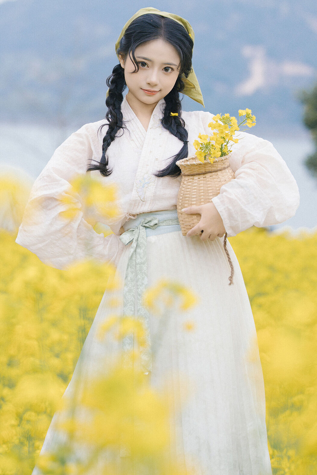 YiTuYu艺图语 Vol.7649 Xian Lu Cover Photo