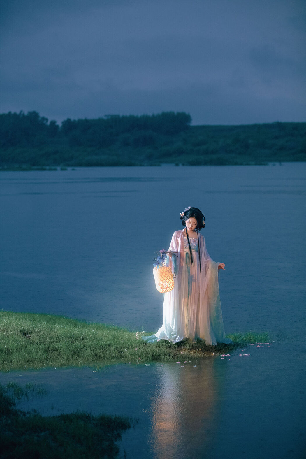 YiTuYu艺图语 Vol.7715 Jin Zou Ba