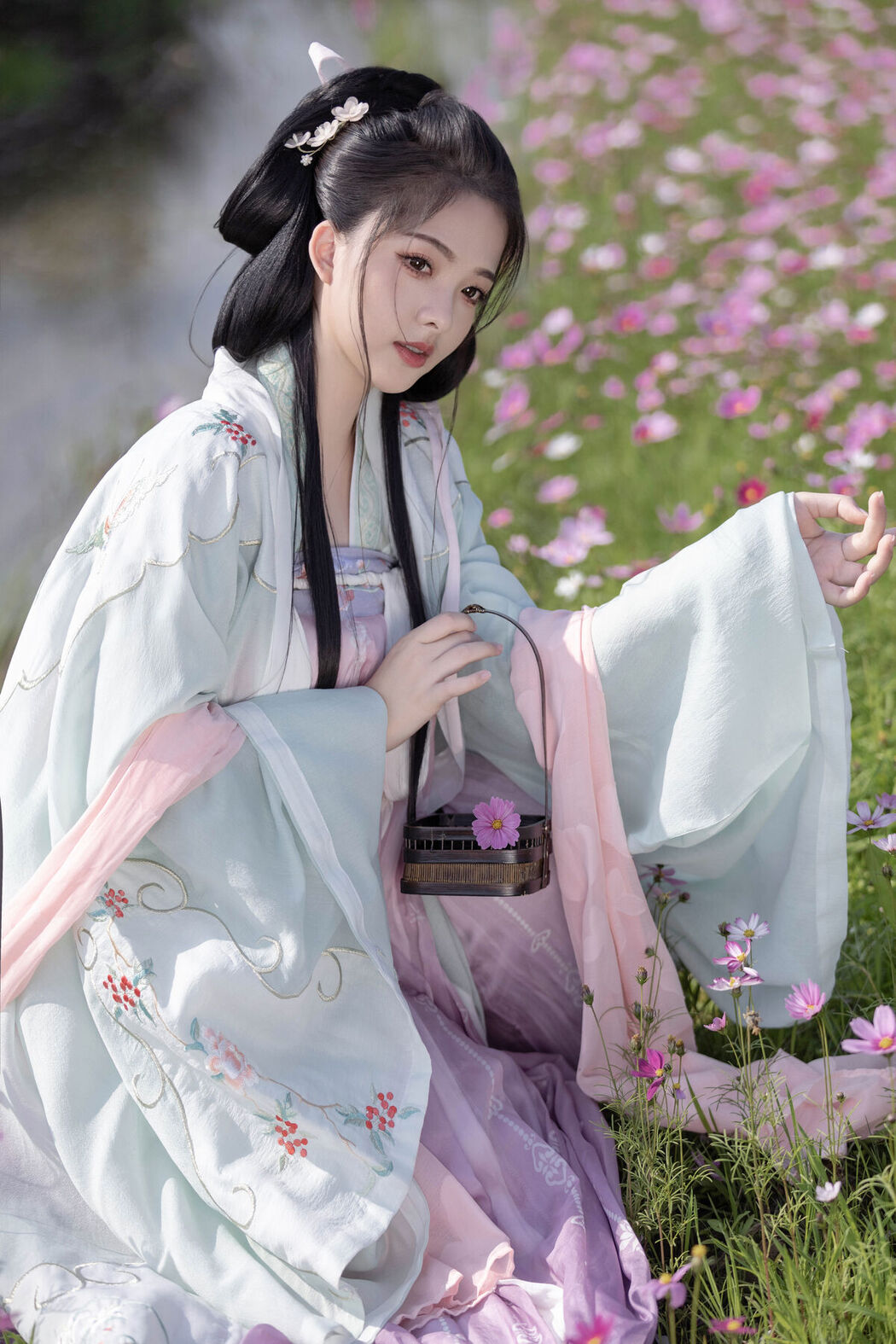 YiTuYu艺图语 Vol.7695 Lei Lei