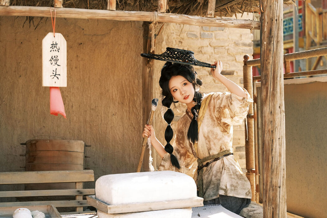 YiTuYu艺图语 Vol.7722 Zhi Zhi Yang