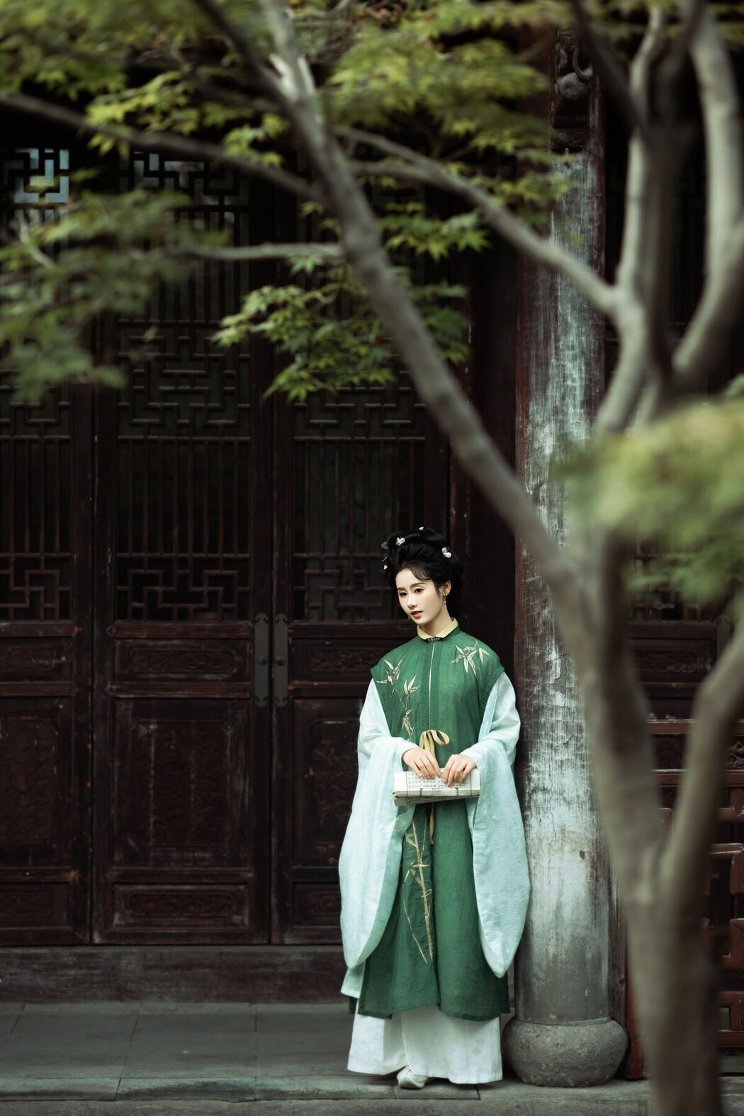 YiTuYu艺图语 Vol.7720 Ren Jian Yue-su Chen