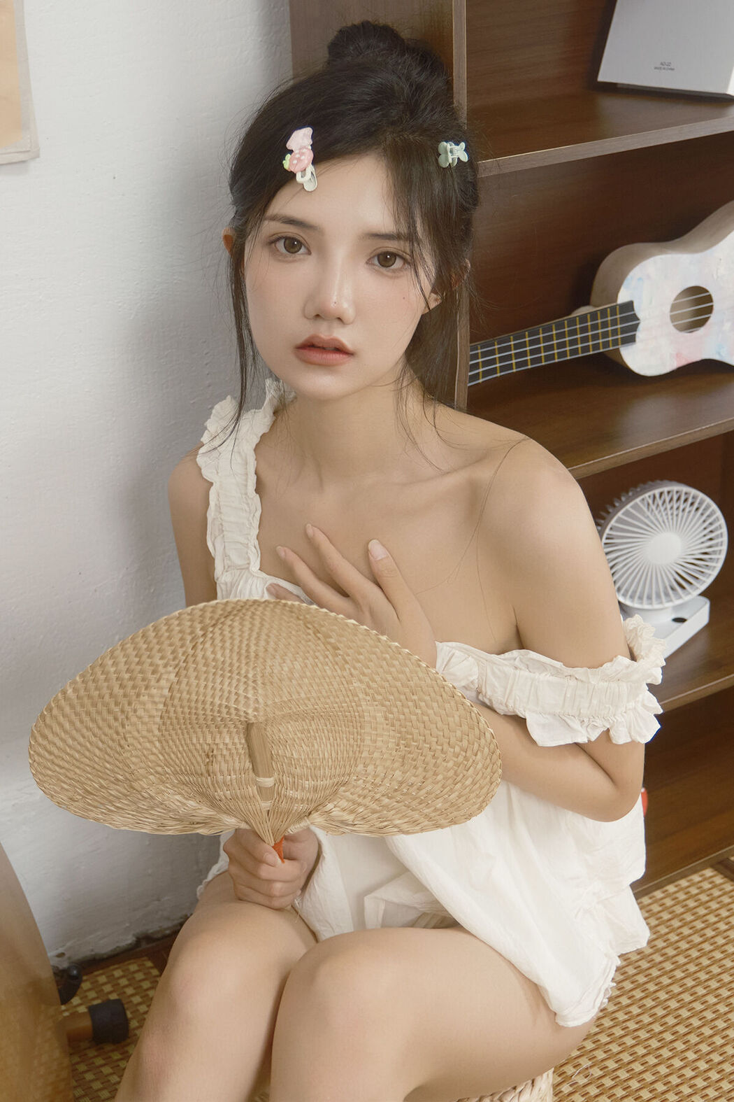 YiTuYu艺图语 Vol.7707 Duo Mi Cover Photo