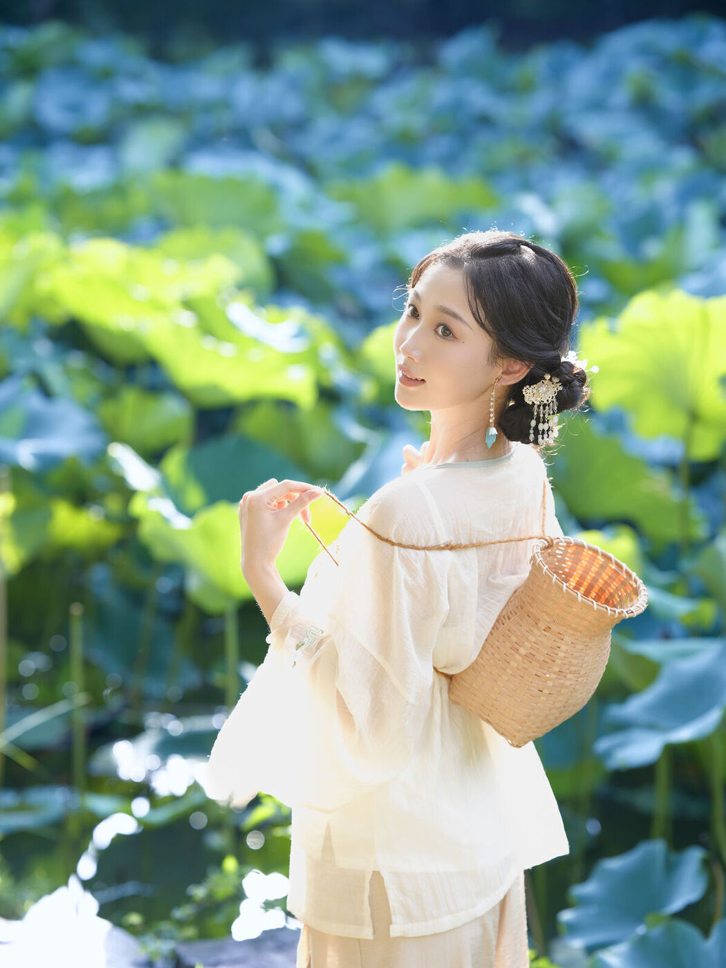 YiTuYu艺图语 Vol.7671 Xiao Zhi Xiao Zhi