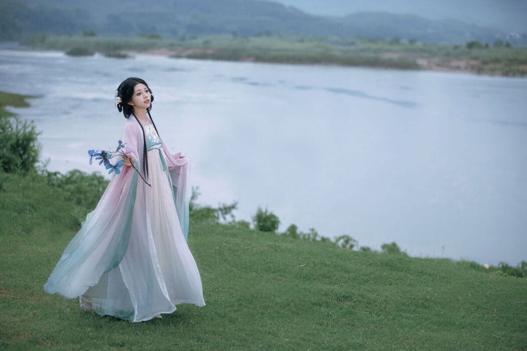 YiTuYu艺图语 Vol.7715 Jin Zou Ba