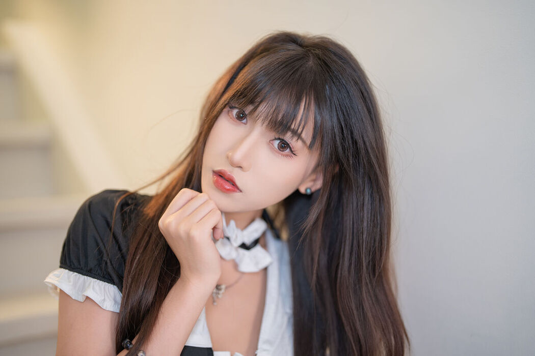 YiTuYu艺图语 Vol.7675 Ai Chi Dan Gao De Xiao Yin