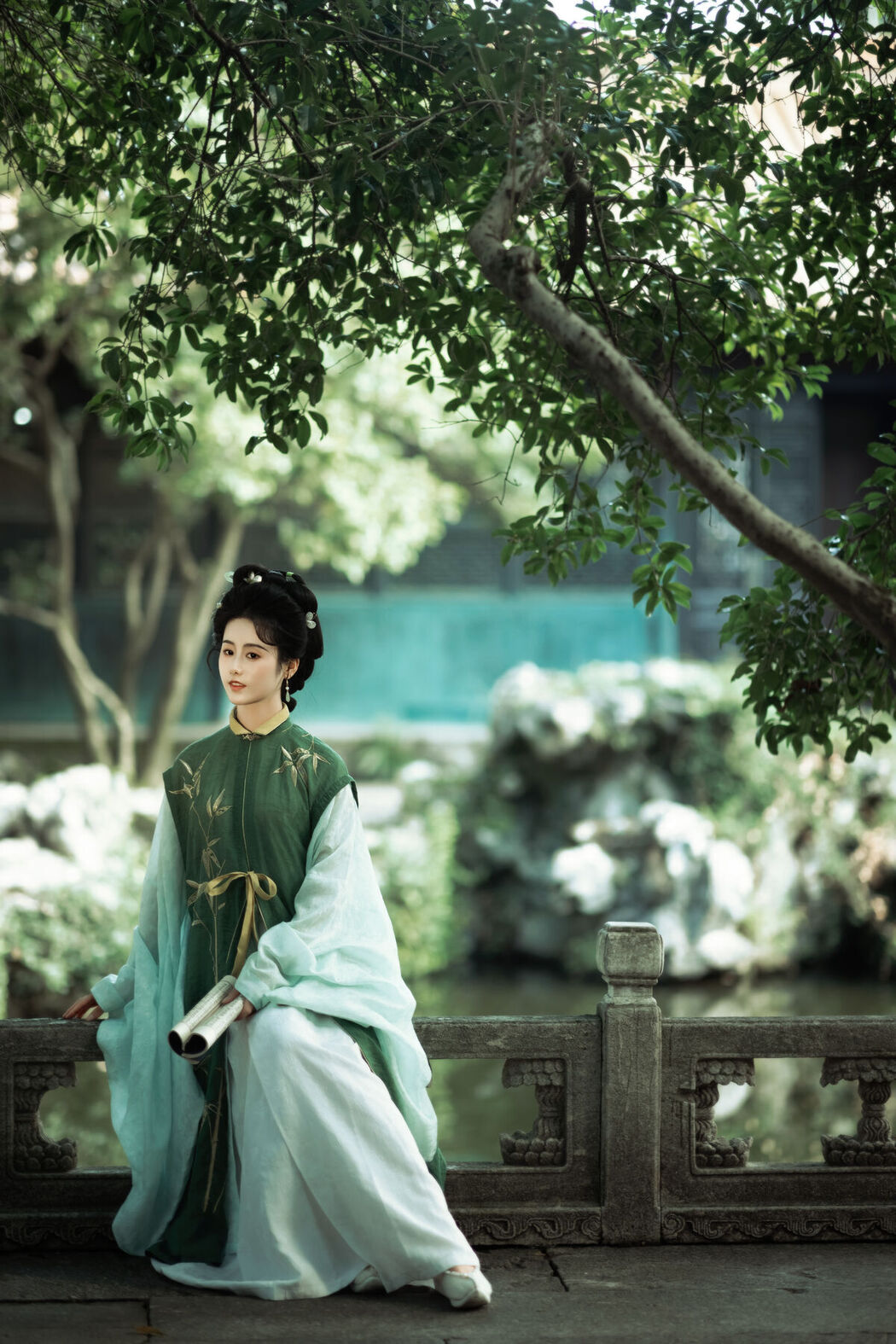 YiTuYu艺图语 Vol.7720 Ren Jian Yue-su Chen