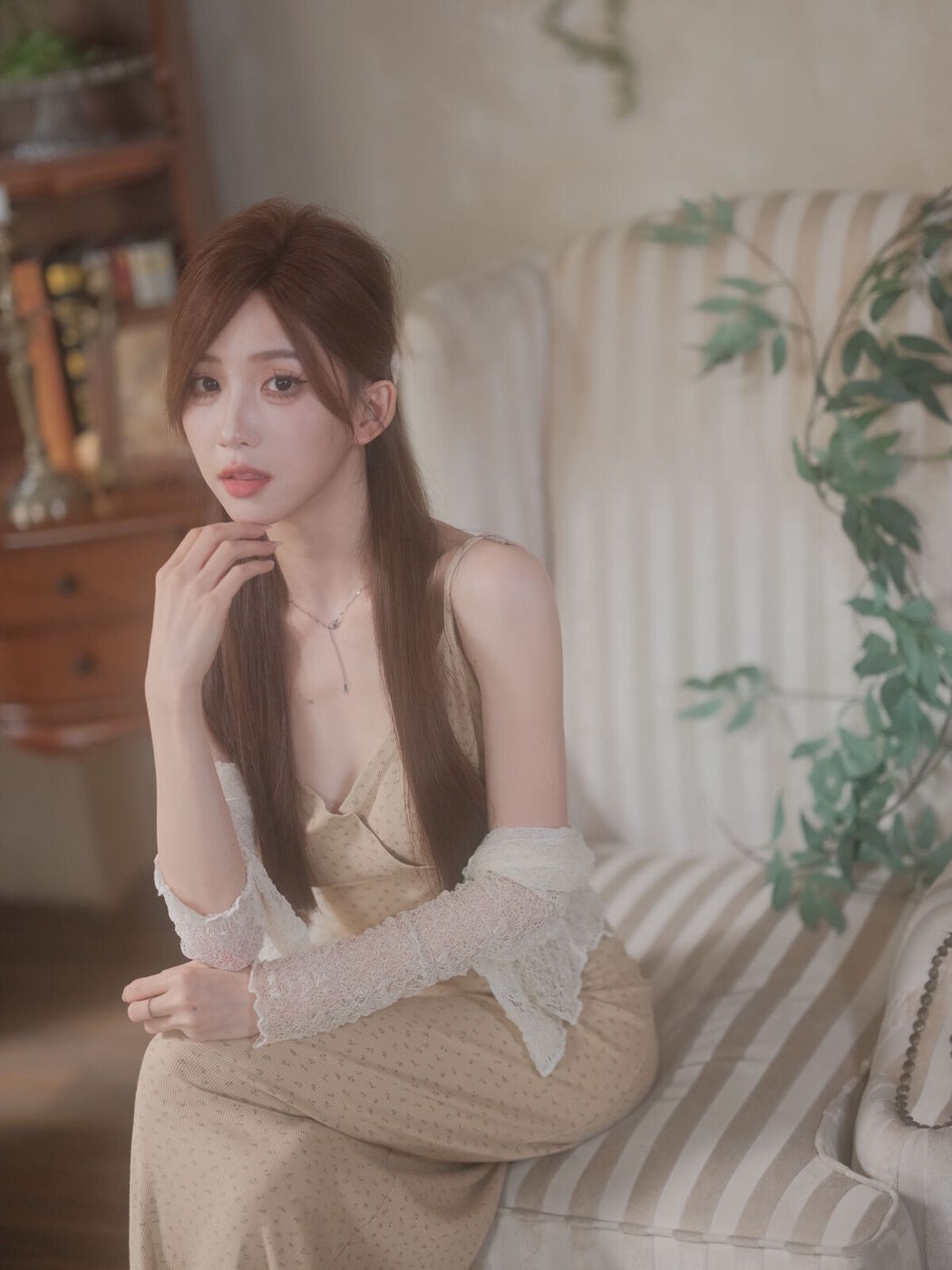 YiTuYu艺图语 Vol.7648 Su Su