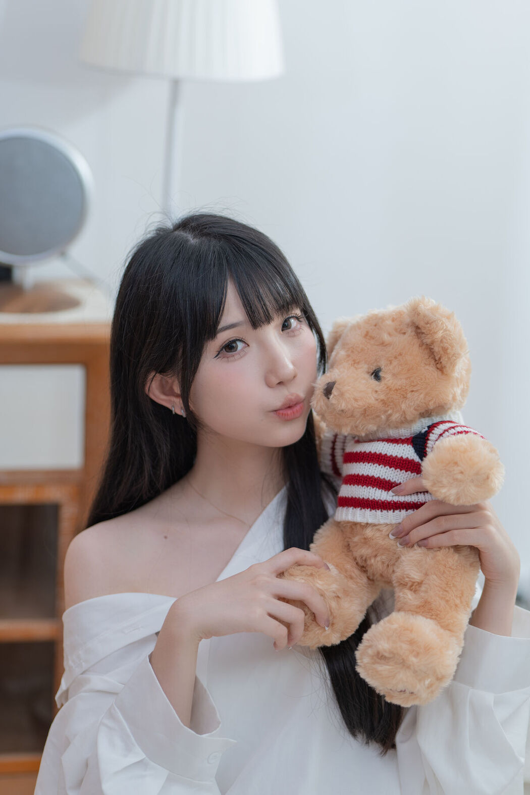 YiTuYu艺图语 Vol.7680 Ying Tao Zai Bu Zai