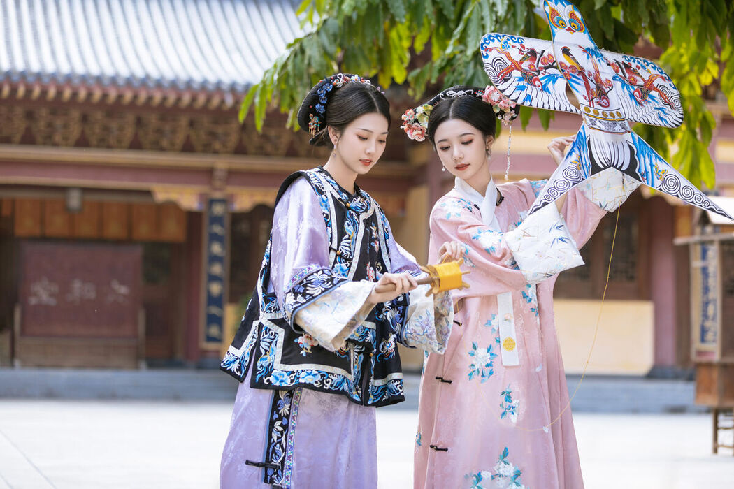 YiTuYu艺图语 Vol.7691 Zhi Zhi Qi