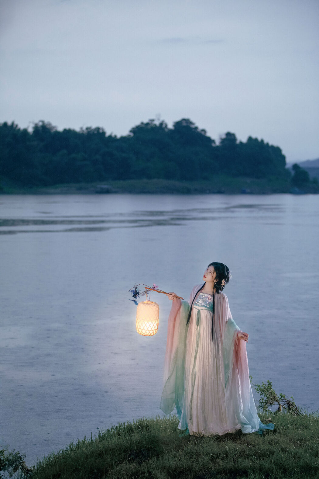 YiTuYu艺图语 Vol.7715 Jin Zou Ba