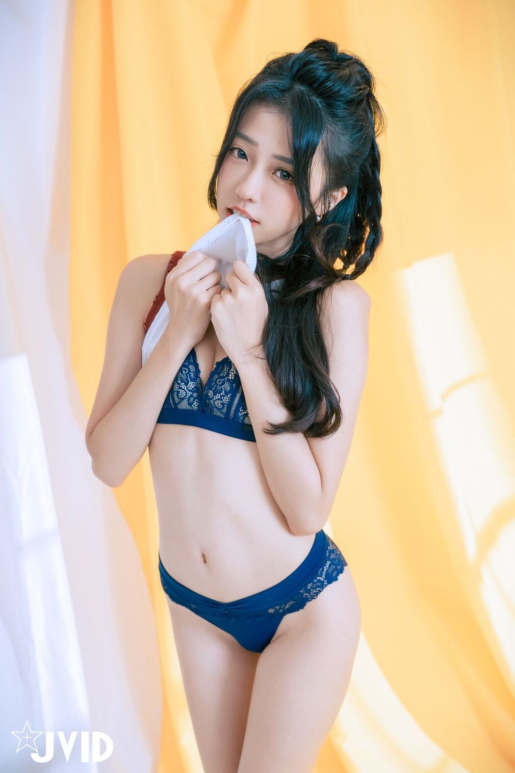 JVID Yan Yan 妍妍 Angel &#8211; 網拍模特兒の淺規則－妍妍 遭射淫師脅迫脫衣強拍裸照 配合度太高反而引起射淫師邪念 Part03 (61P)
