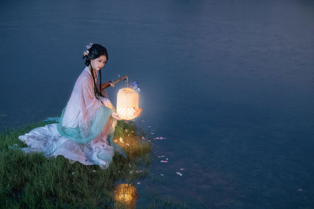 YiTuYu艺图语 Vol.7715 Jin Zou Ba