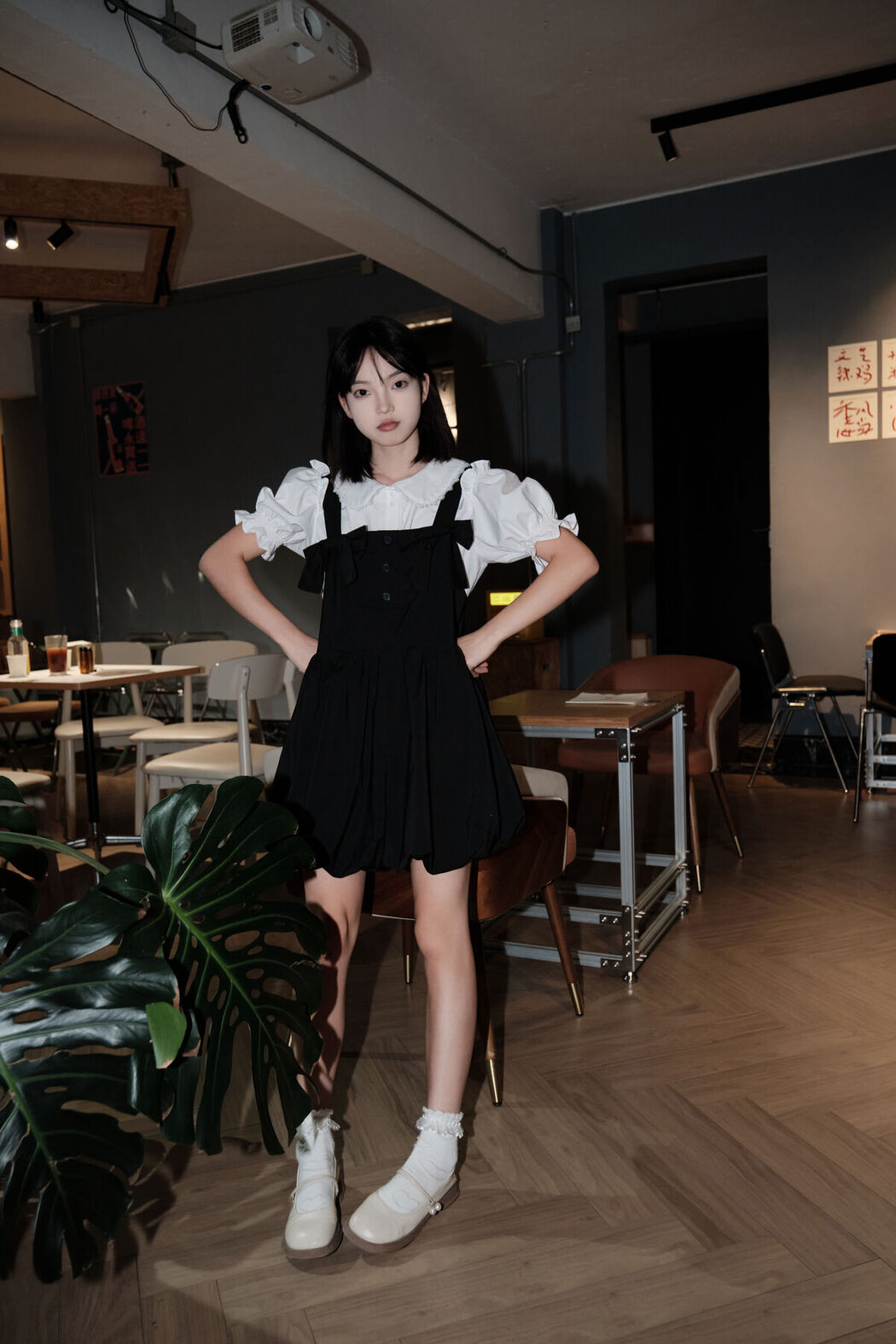 YiTuYu艺图语 Vol.7699 Jiu Cai He Zi