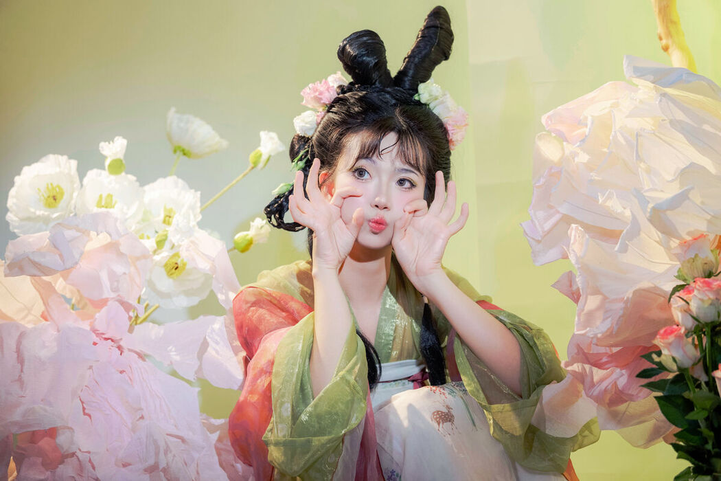 YiTuYu艺图语 Vol.7650 Shi Yi