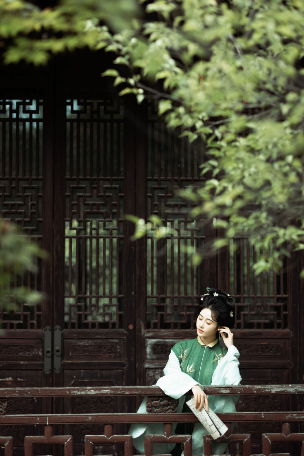YiTuYu艺图语 Vol.7720 Ren Jian Yue-su Chen